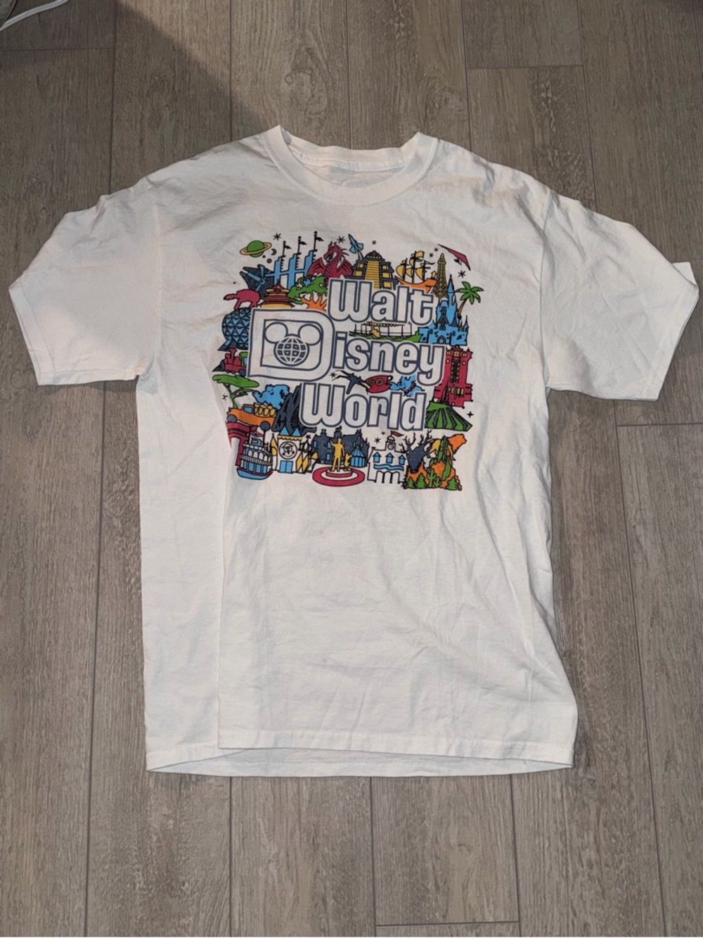 Disney Walt Disney World White Multicolor Graphic Tee